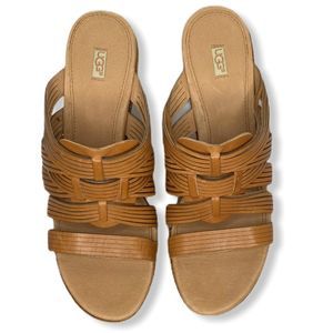 UGG Melinda Slip On Wedge Suntan